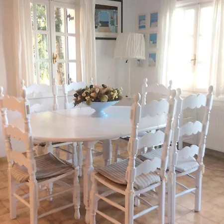 2 Bedrooms House At 400 M Away From The Beach With Sea View Enclosed Garden And Wifi Evreti