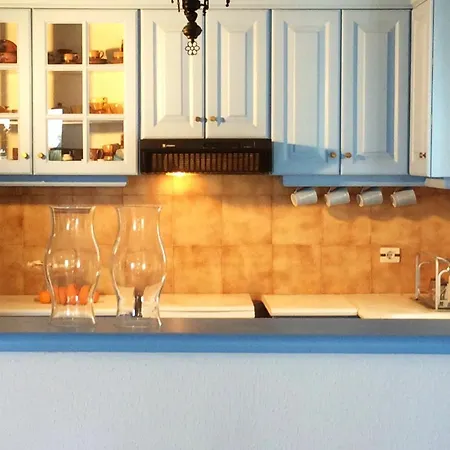 2 Bedrooms House At 400 M Away From The Beach With Sea View Enclosed Garden And Wifi Evreti